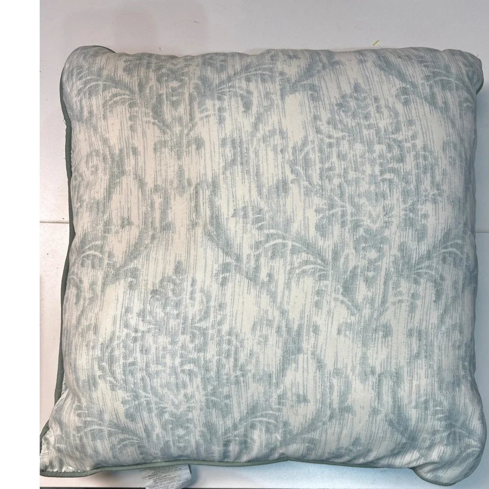 Vintage Square Decorative Throw Pillow Damask Pattern Green White Accent‎ Pillow